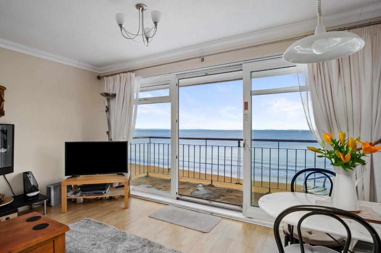 On The Beach - Direct Beach Access Sea Views Apartment Saundersfoot Exterior photo